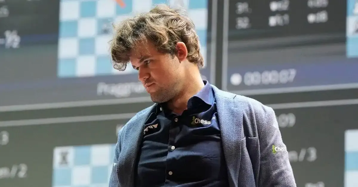 magnus carlsen returns to world blitz championship after fide relaxes dress code rule