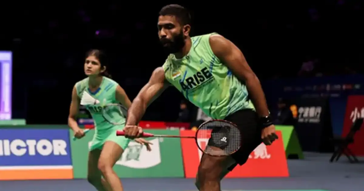 dhruv tanisha ashith amrutha enter round of 16 in badminton asia championships 2025