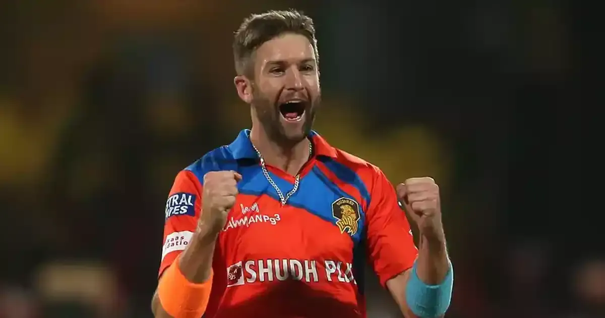 gujarat lions andrew tye took hat trick against rising pune supergiants in ipl 2017