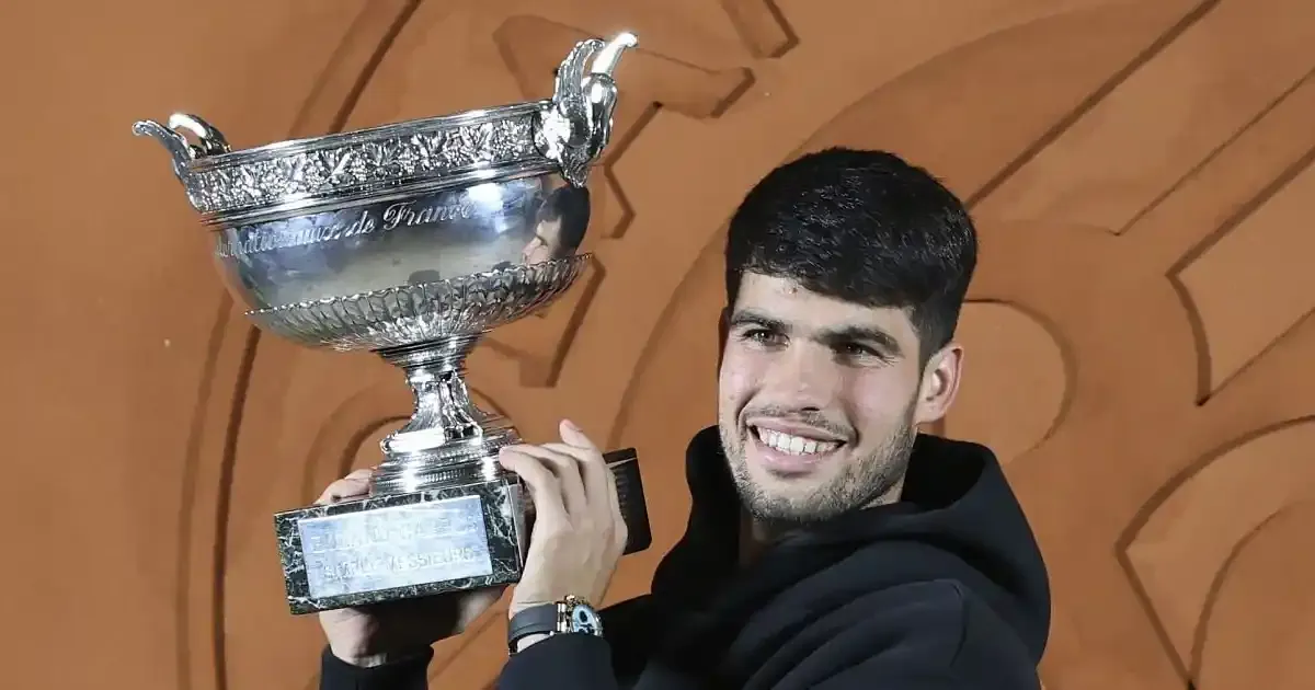 carlos alcaraz beat jannik sinner 4 6 6 7 6 4 7 6 7 6 to lift french open 2025 title