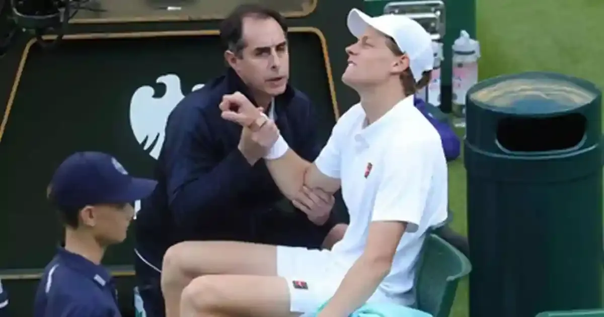 jannik sinner undergoes mri on injured elbow after unfortunate fall during wimbledon ro16 match against grigor dimitrov sportstiger