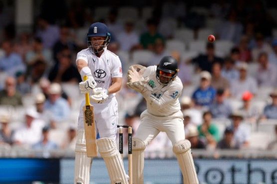 joe root reaches 14 000 test runs as england fight to avoid defeat against new zealand