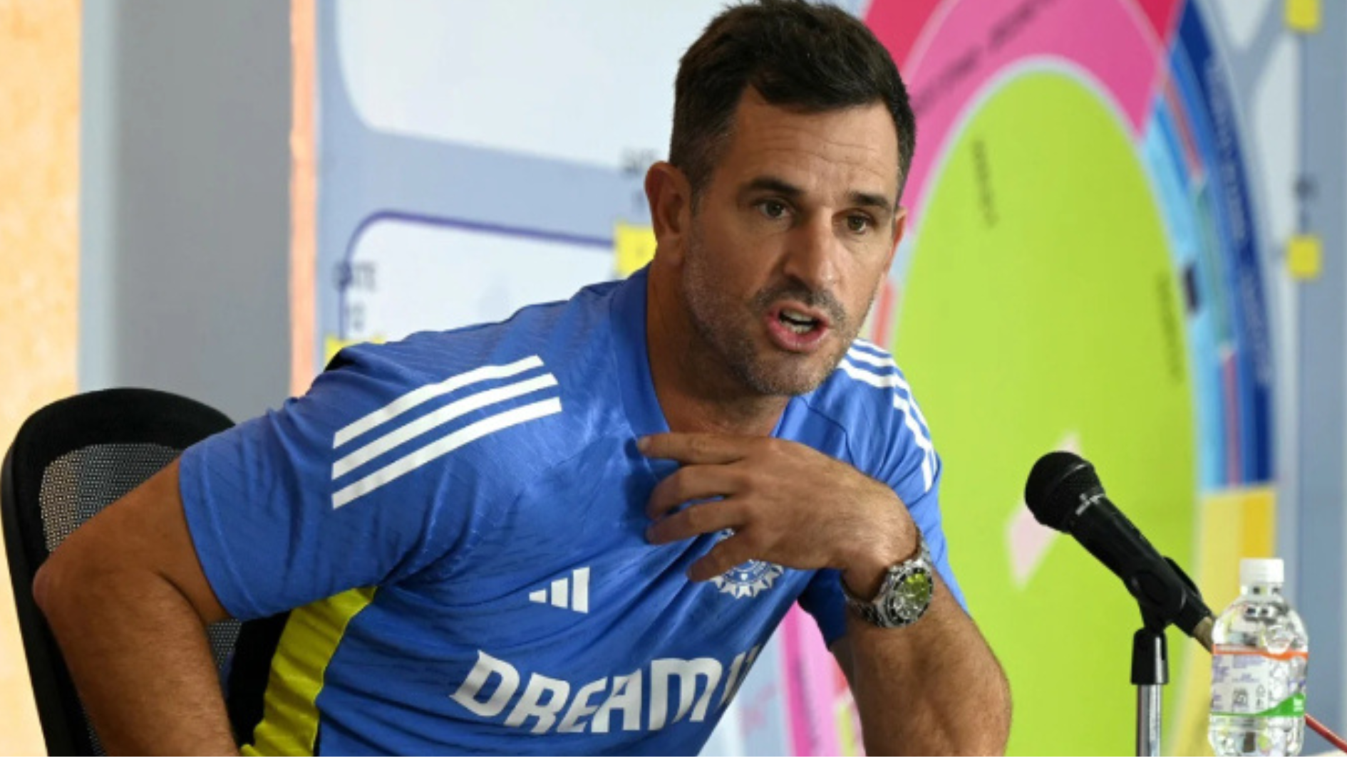 Ryan ten Doeschate requests BCCI to relieve him of Team India coaching