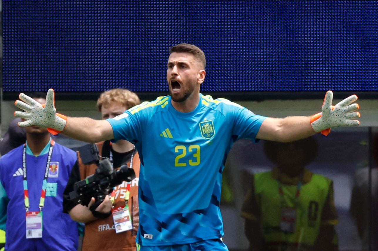 who will win the fifa world cup 2026 golden glove