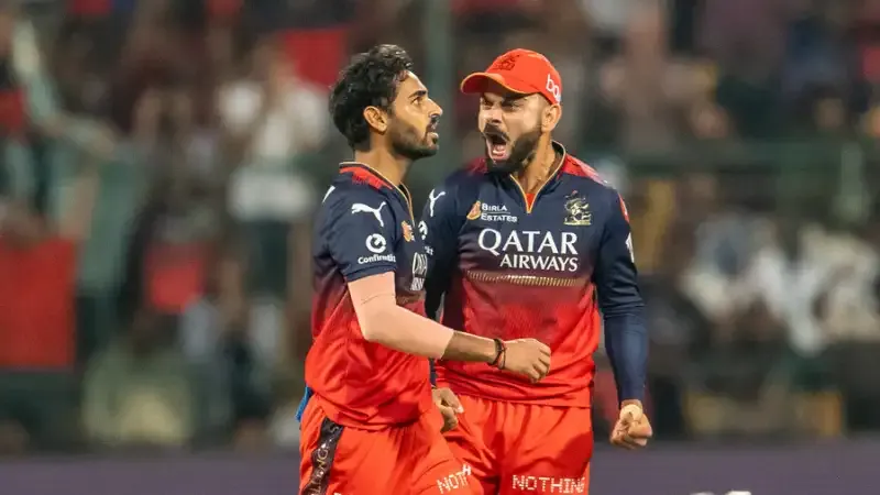 bhuvneshwar kumar virat kohli