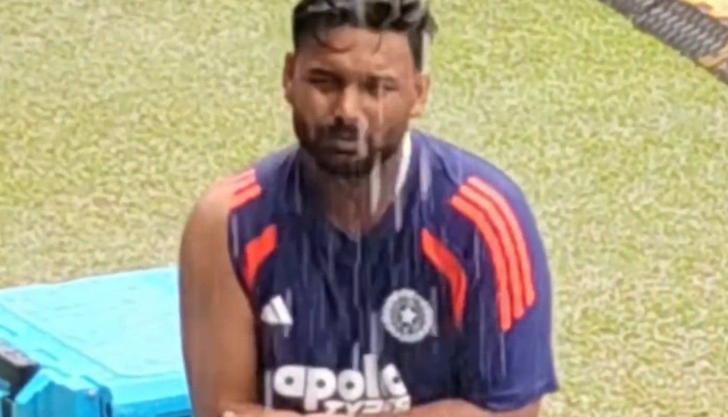 bukhaar karva ke hi jana rishabh pant engages in hilarious banter with fan in colombo