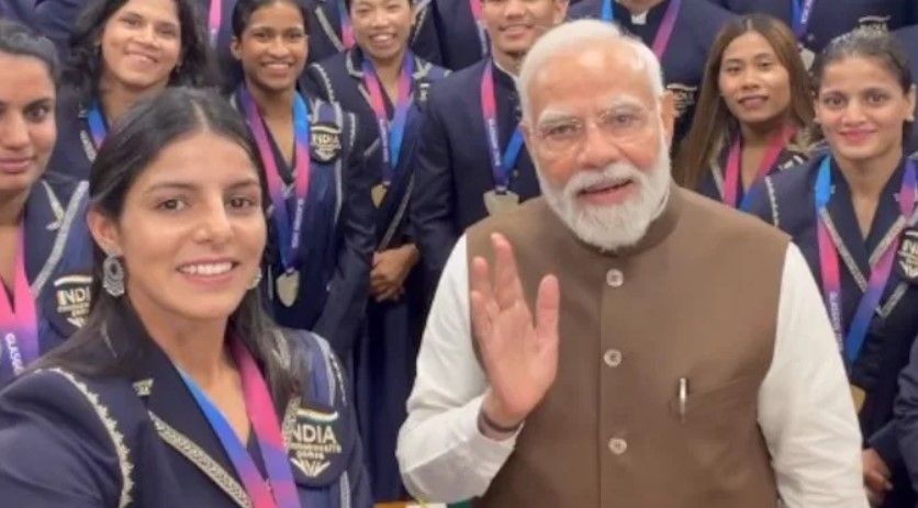 prime minister narendra modi meets commonwealth games 2026 medalists congratulates them for performance in glasgow